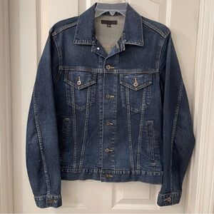 Uniqulo Denim Jacket - Blue.  Mens: Small.